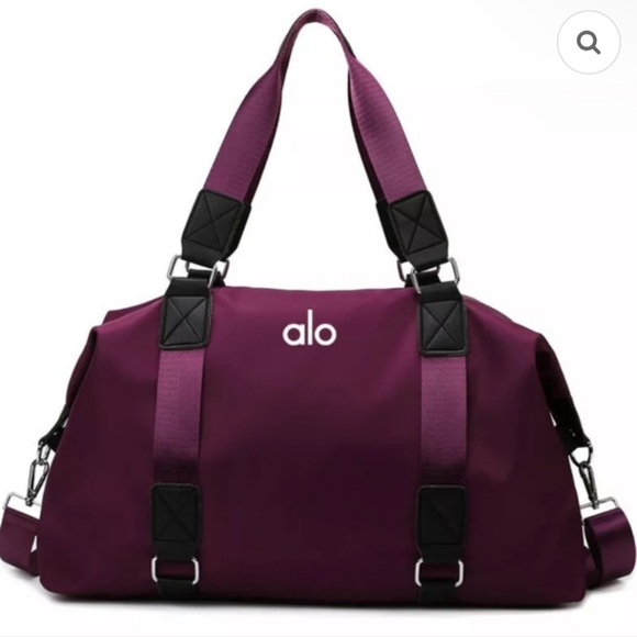 ALO Yoga Handbags - Alo Yoga Gym Duffle Travel Bag Tote Oversized Purple